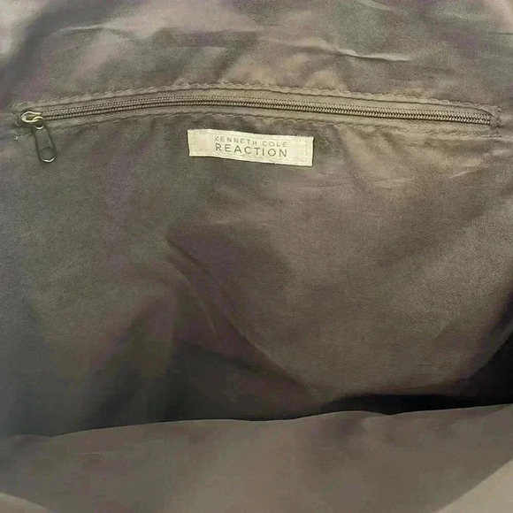 Kenneth Cole reaction gently used purse. - Picture 7 of 7